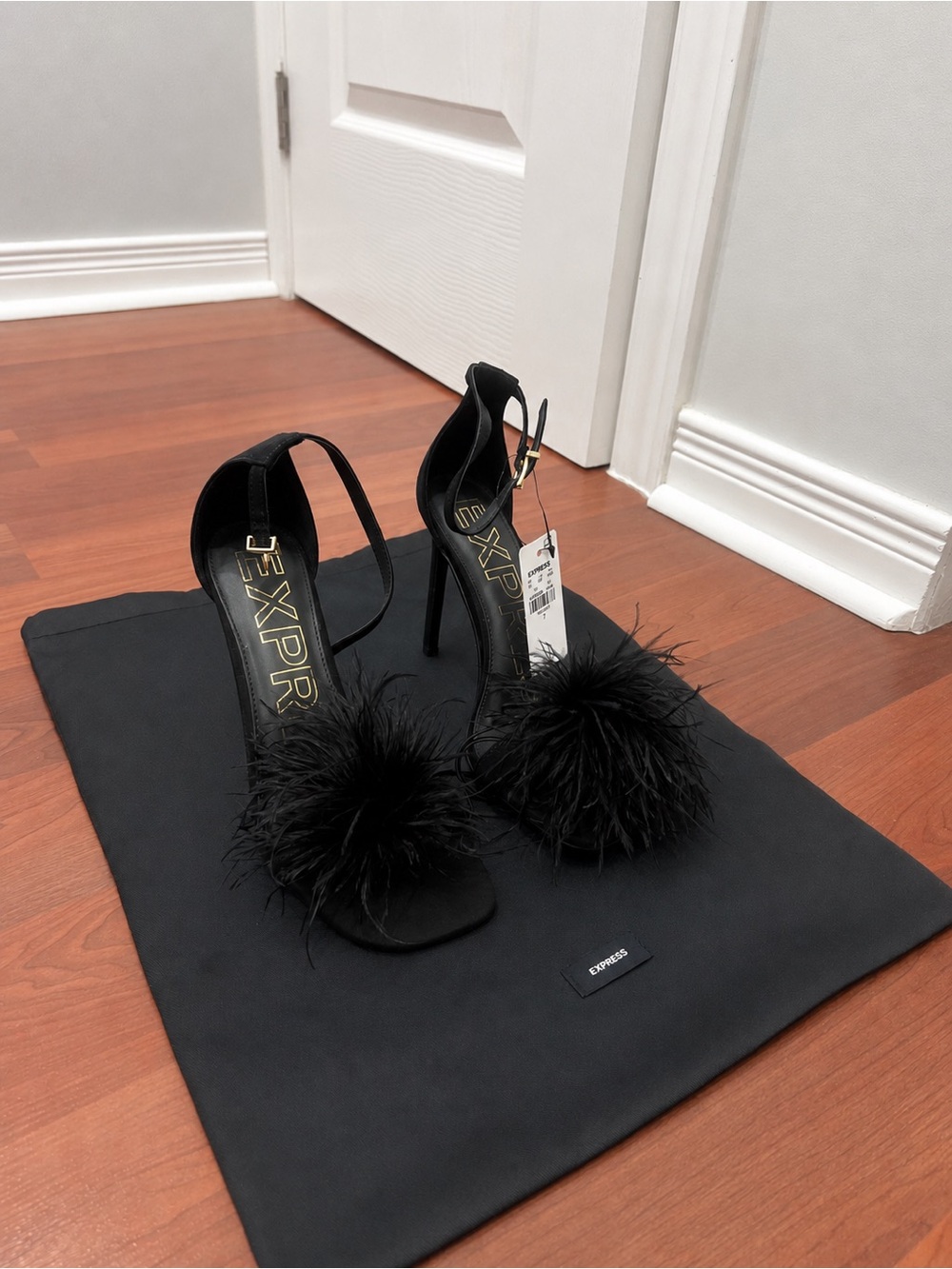NEW with dust bag - Express Black Feather Pom Stiletto Sandals